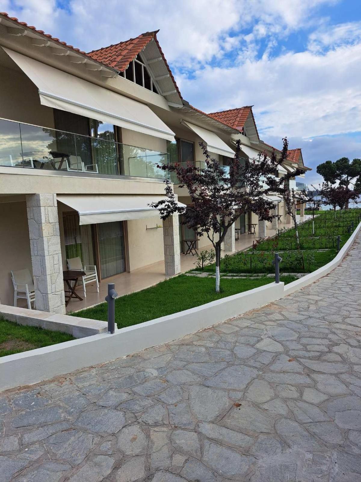 Haus Platanos Apartments & Bungalows By The Sea 보우르보우로우 외부 사진